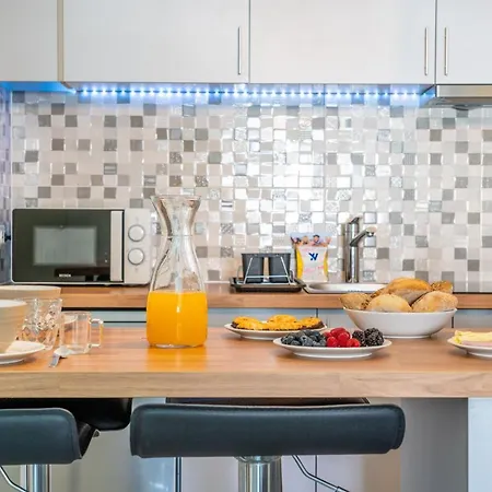 Magna - Apt- 206 By Hellovacations