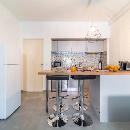 Magna - Apt- 206 By Hellovacations * אלבופיירה