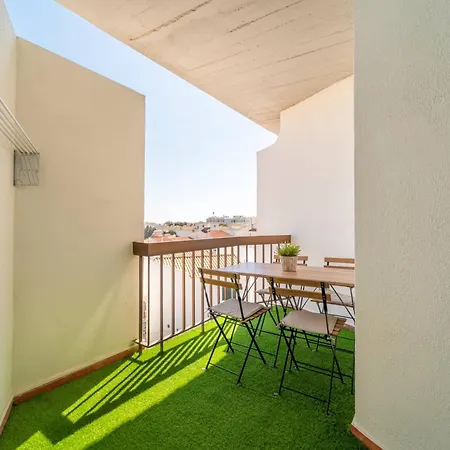 Magna - Apt- 206 By Hellovacations * אלבופיירה
